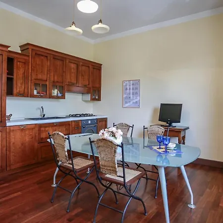 Apartment Marconi 7- Centre Sit *